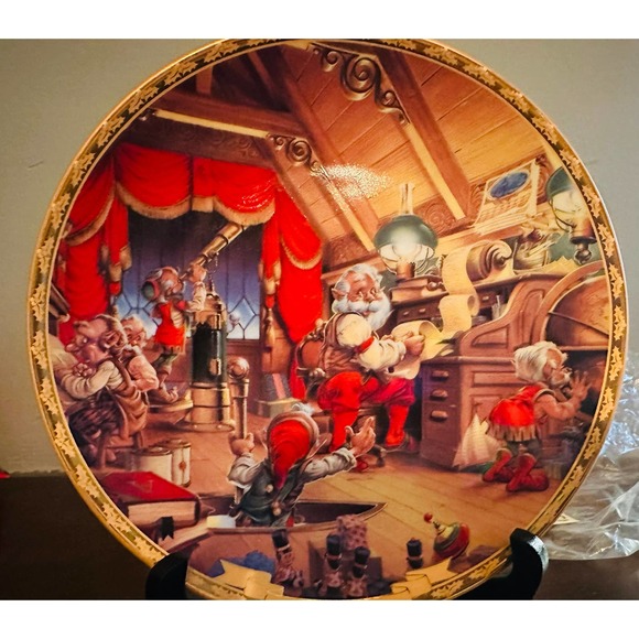 Vintage Islandia International. First Plate in “Celebration of Christmas” Series - Picture 2 of 8